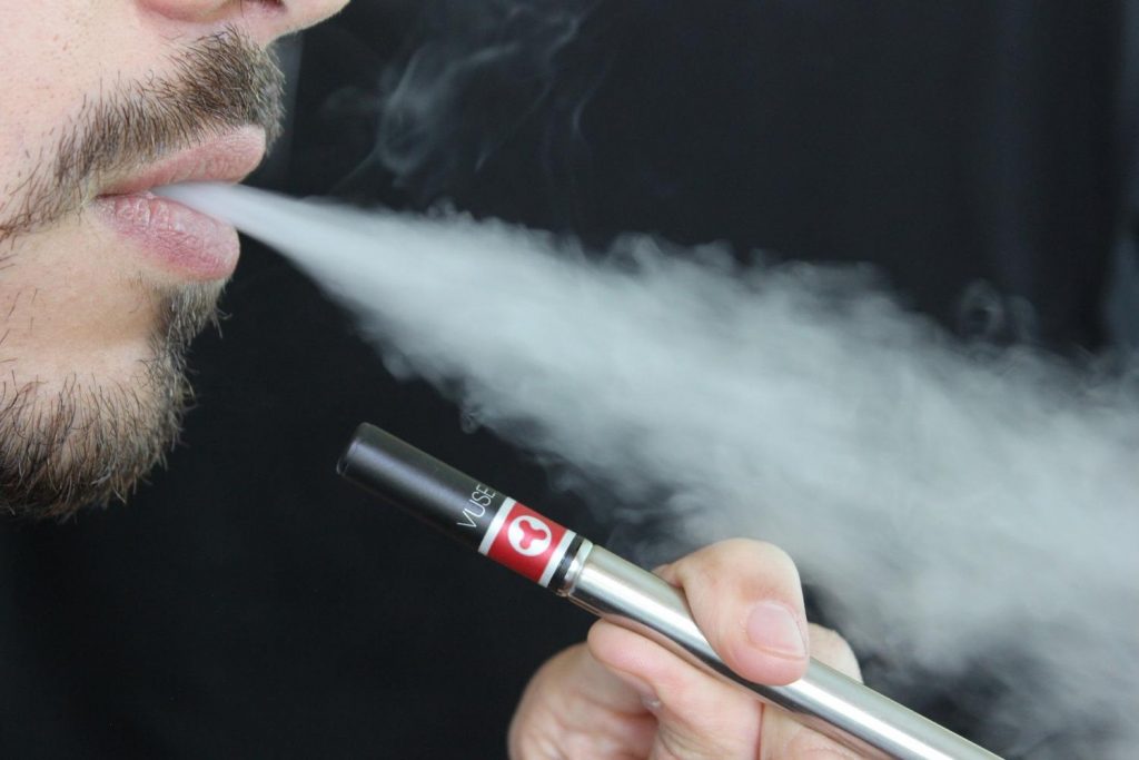 E-cigarettes are not equally harmful as smoking – Debunking this myth