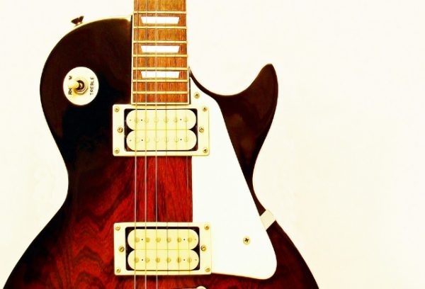 What Makes The Best Acoustic Guitar Under 200?