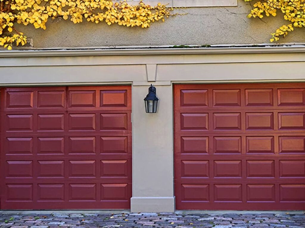 Tips helps in painting garage doors professionally