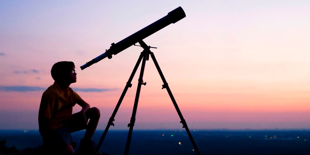 Should I Use Binoculars or Telescopes for Astronomy?