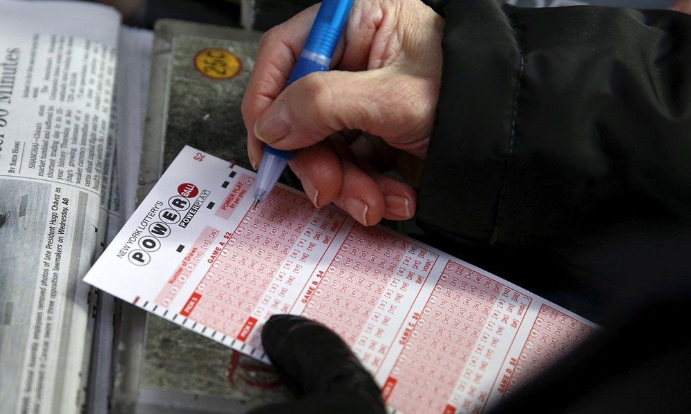 Common Mistakes to Avoid While Playing Online Lottery Games